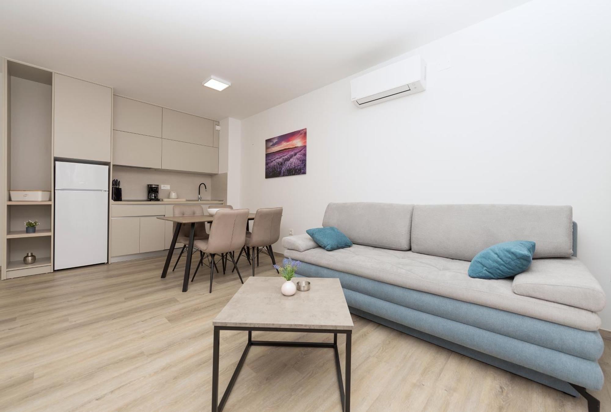 Apartments By The Sea Makarska - 19134 Habitación foto
